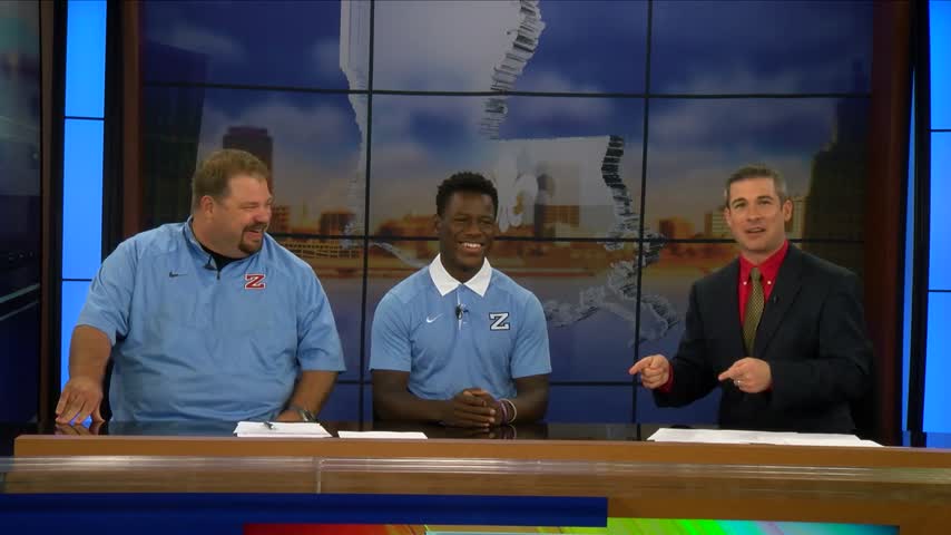 Coach David and Lindsey Scott of Zachary talk football title_20151210133901