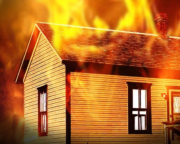 house_fire2_20150327014355