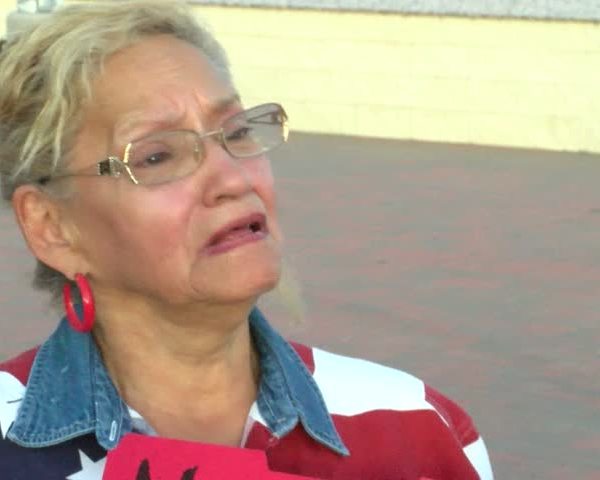 Local Come Together to Show Support for Dallas_16449010-159532