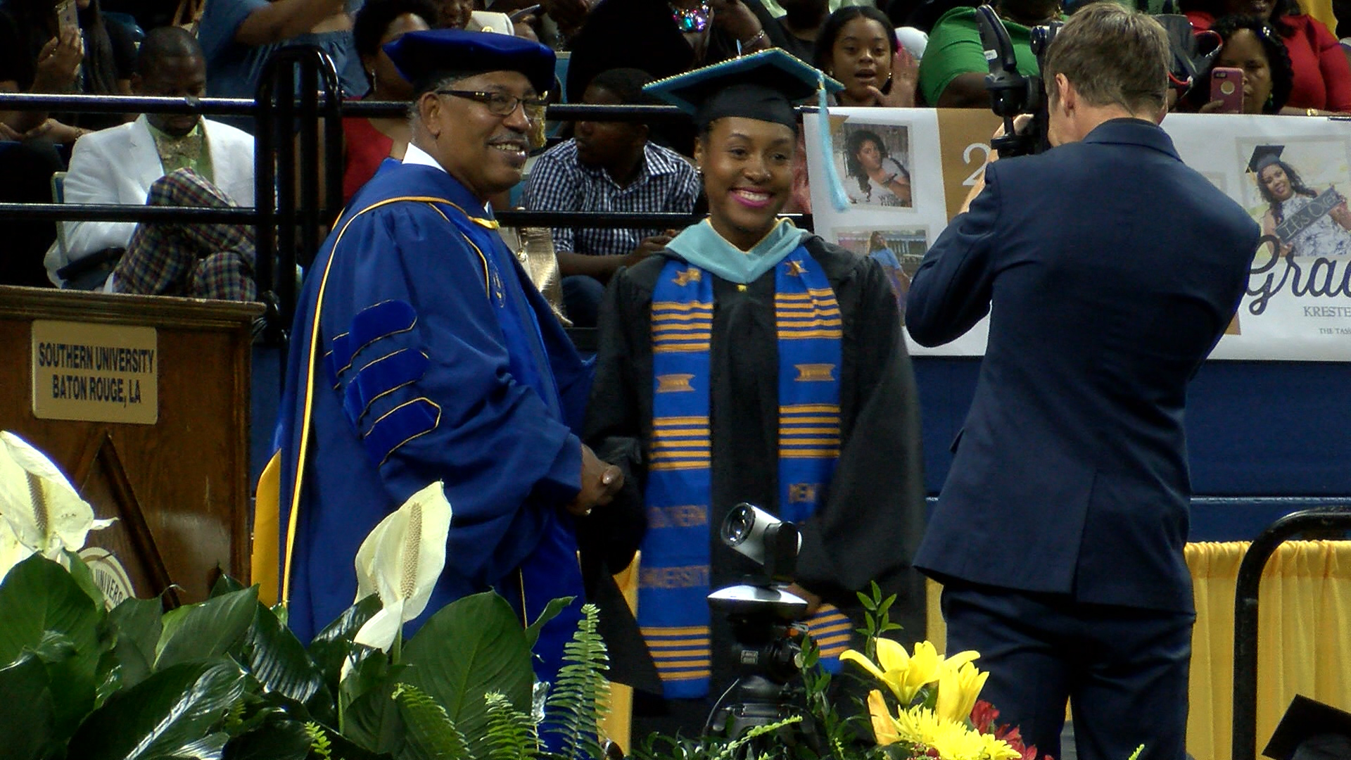 su graduation 3_1494621767560.jpg