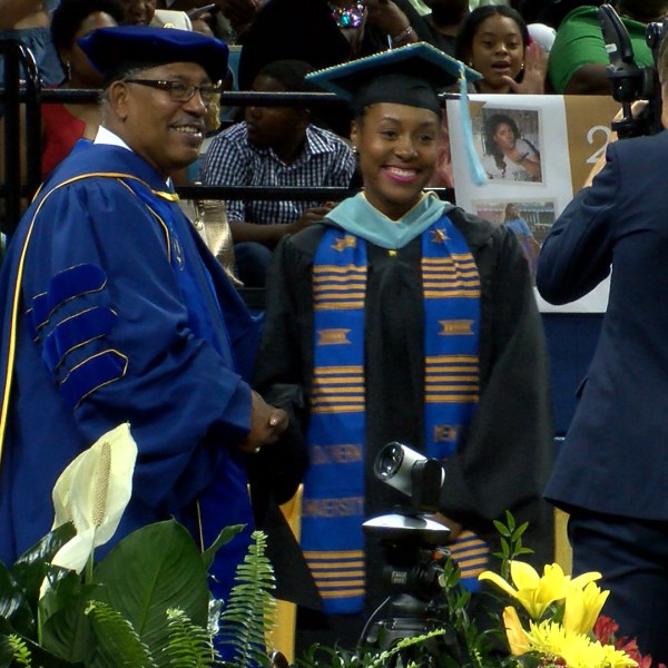 su graduation 3_1494621767560.jpg