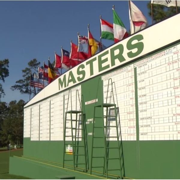 Patrons_enjoy_start_of_Masters_Week_2018_0_20180402194257-846624088