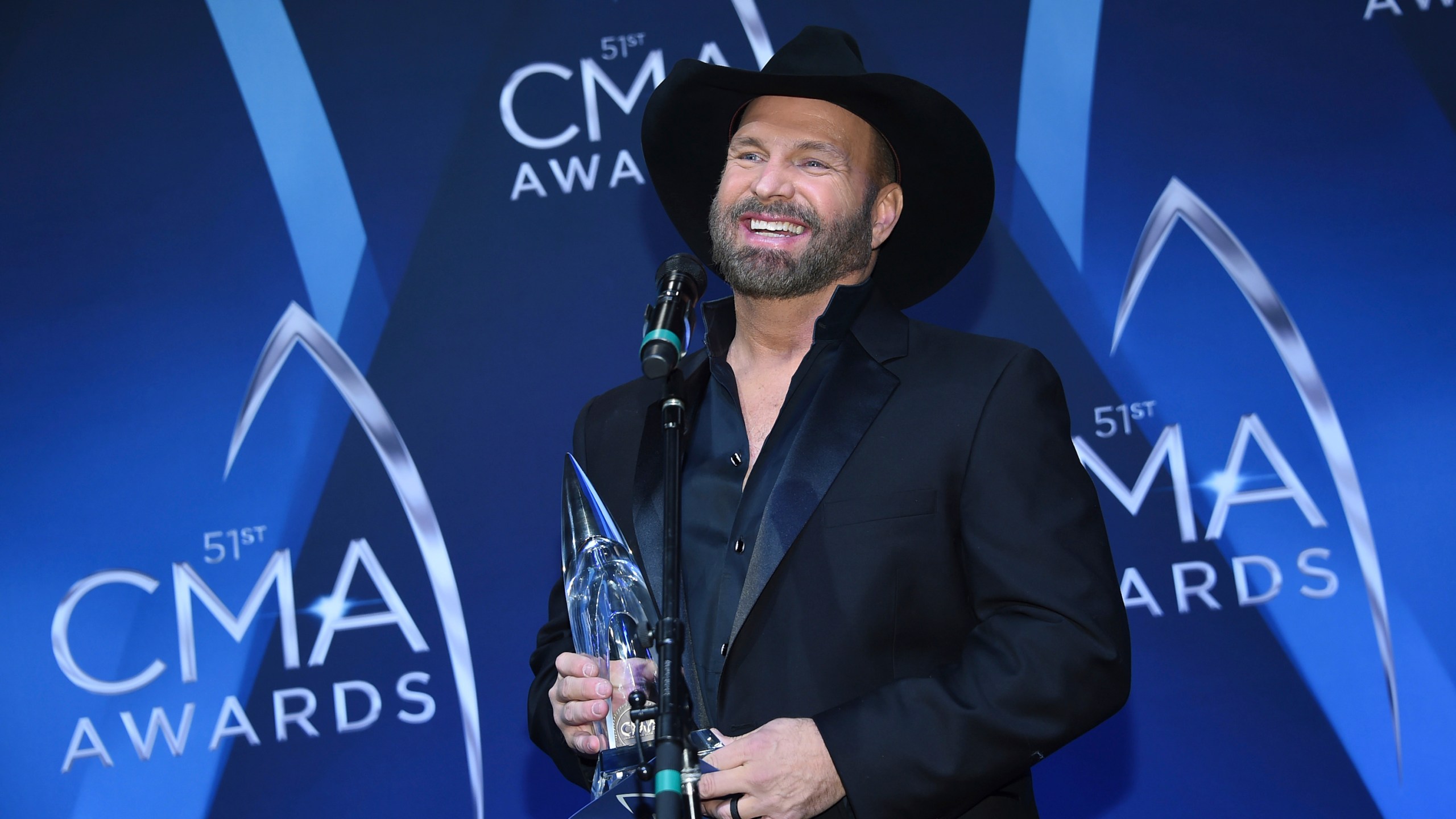 Garth Brooks_459103-873703986