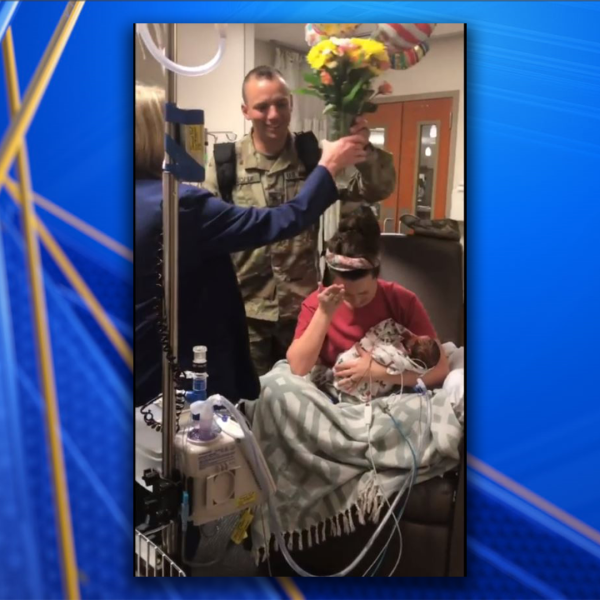 soldier surprises wife_1550284073261.png-846624083.jpg