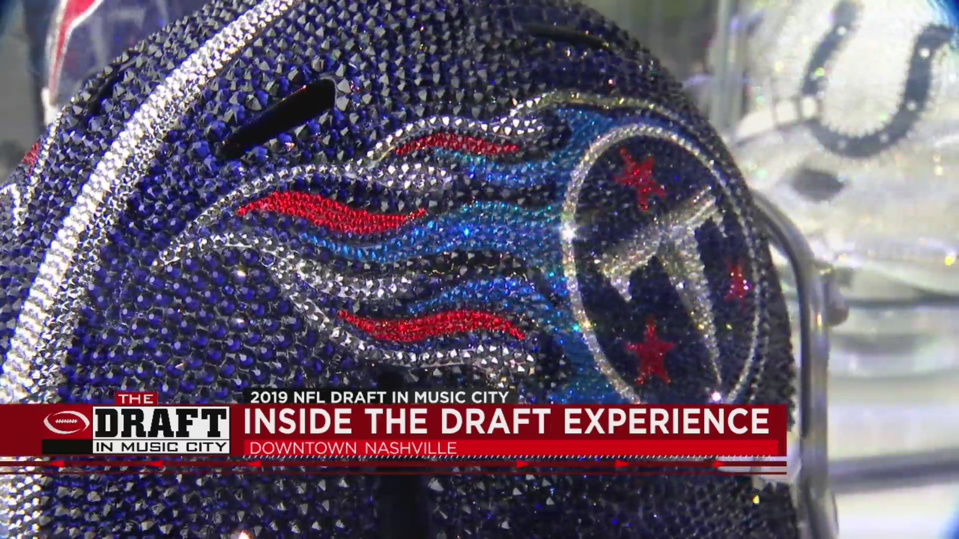 Crowds_flock_to_Nissan_Stadium_for_NFL_D_0_20190425222940-873703986-873703986