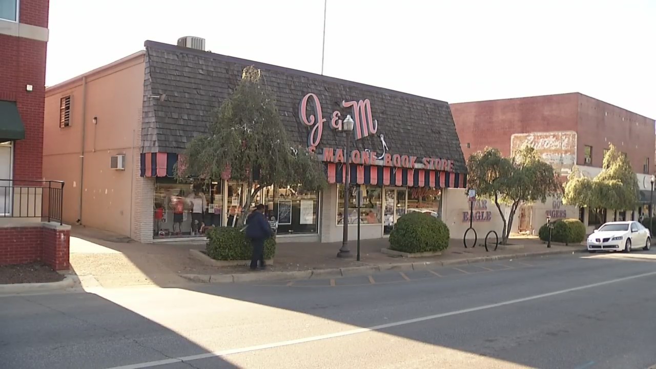 Retired store owner returns during busy week