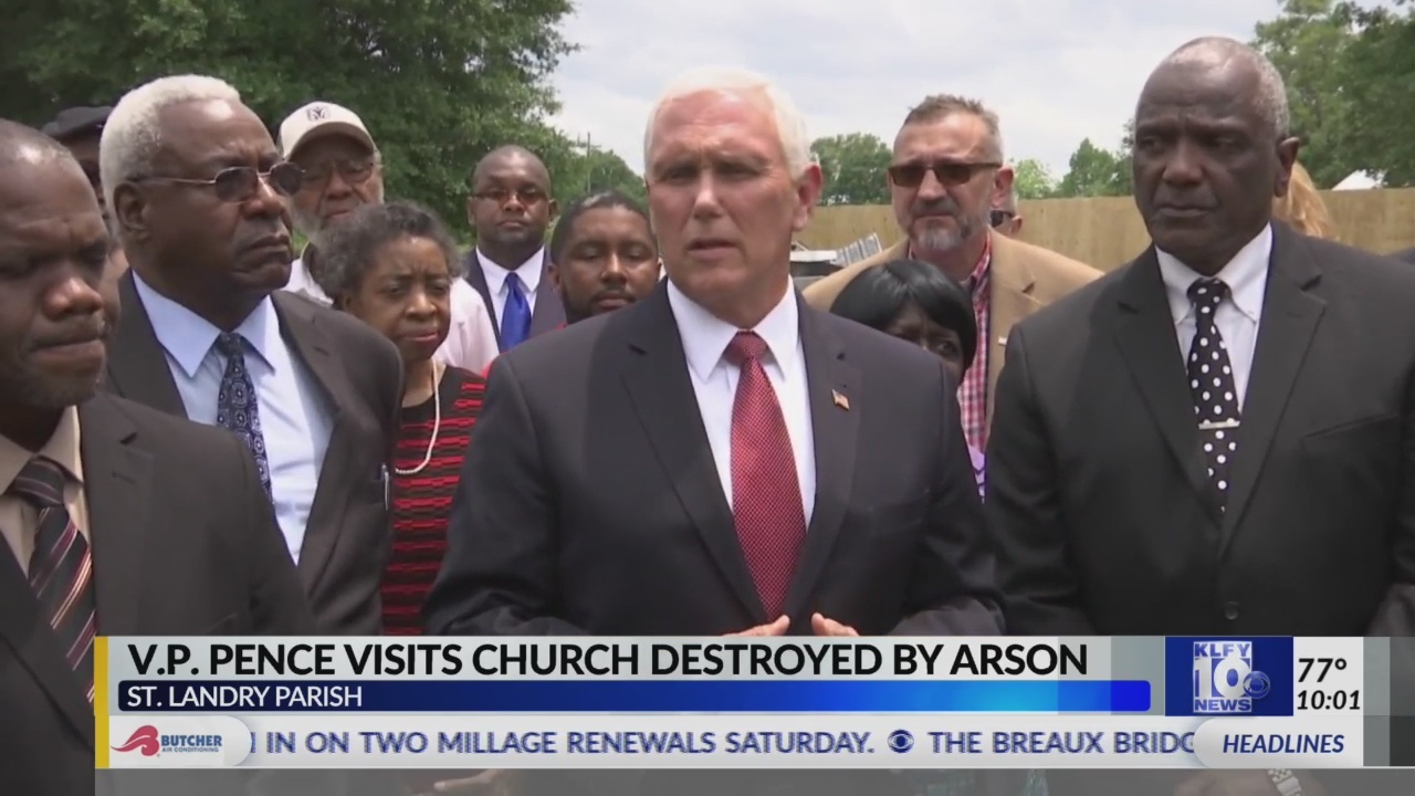 Vice_President_Mike_Pence_meets_with_pas_0_20190504032800