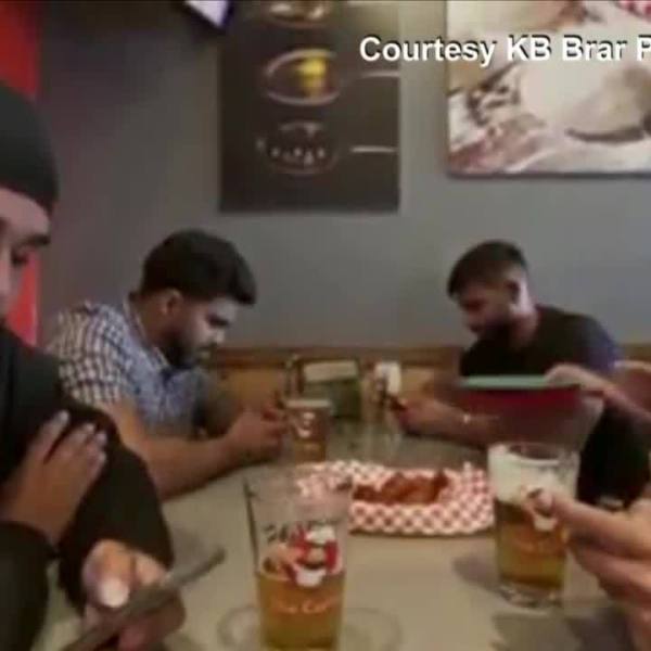 Pizza_shop_offering_up_free_pizza_if_you_8_20190606014254-60044164